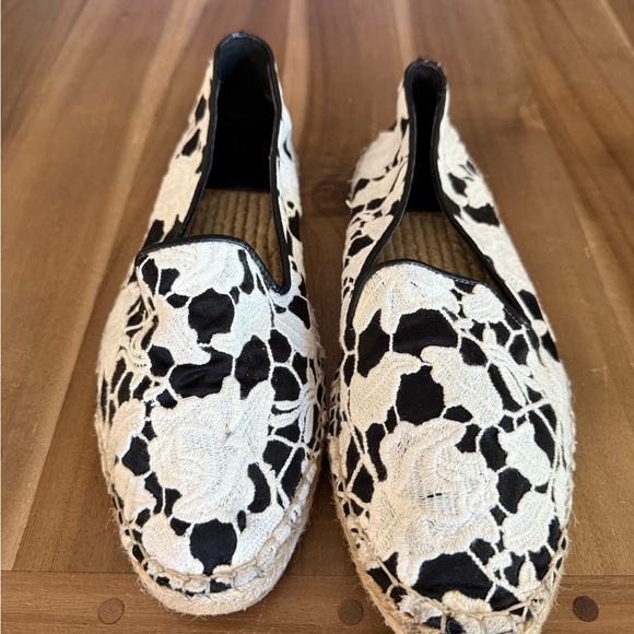 Cole Haan Black and White lace Espadrille Flats Womens size 9 - Picture 2 of 5